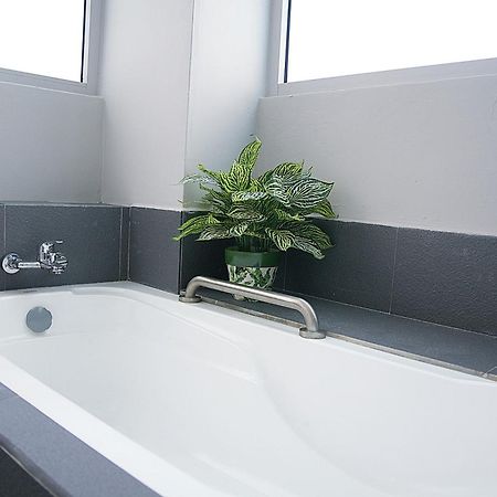 G5 Hotel And Serviced Apartment Johor Bahru Eksteriør bilde